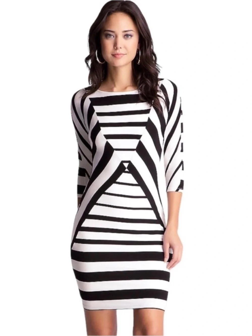 NEW Bebe Black and Egret Diamond Print Boatneck 3/4 Sleeve Dress Size Small